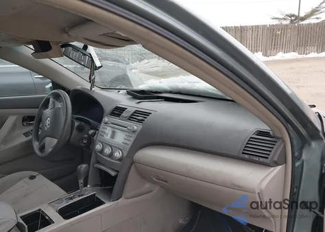 2011 Toyota Camry Le z USA, uszkodzony, nr VIN 4T1BF3EK5BU671352